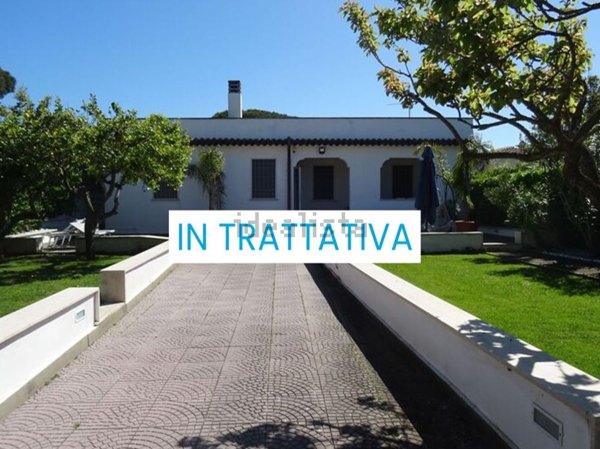 casa indipendente in vendita ad Anzio in zona Mare