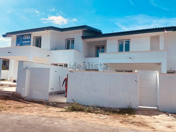 casa indipendente in vendita ad Anzio in zona Mare