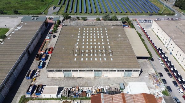 capannone in vendita ad Anzio