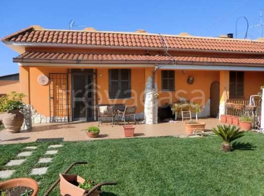 casa indipendente in vendita ad Anzio