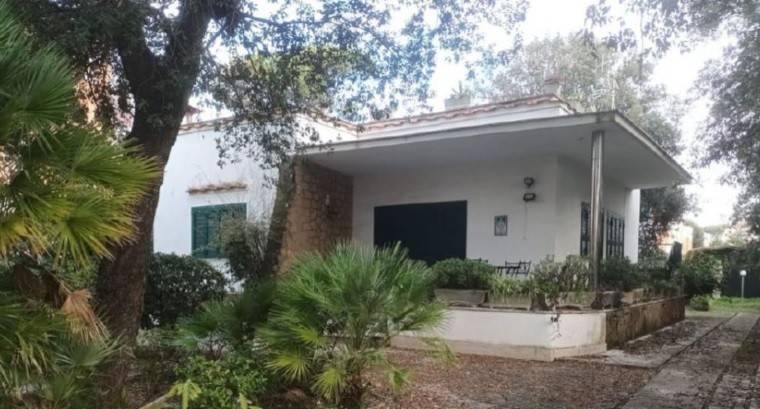 casa indipendente in vendita ad Anzio in zona Mare