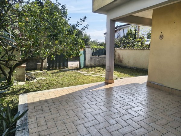 casa indipendente in vendita ad Anzio