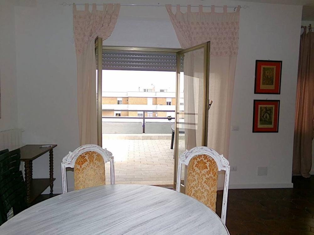 appartamento in vendita ad Anzio in zona Mare