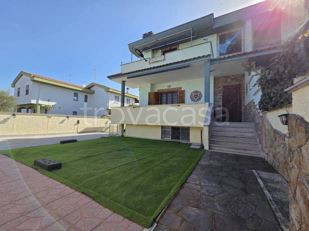 casa indipendente in vendita ad Anzio