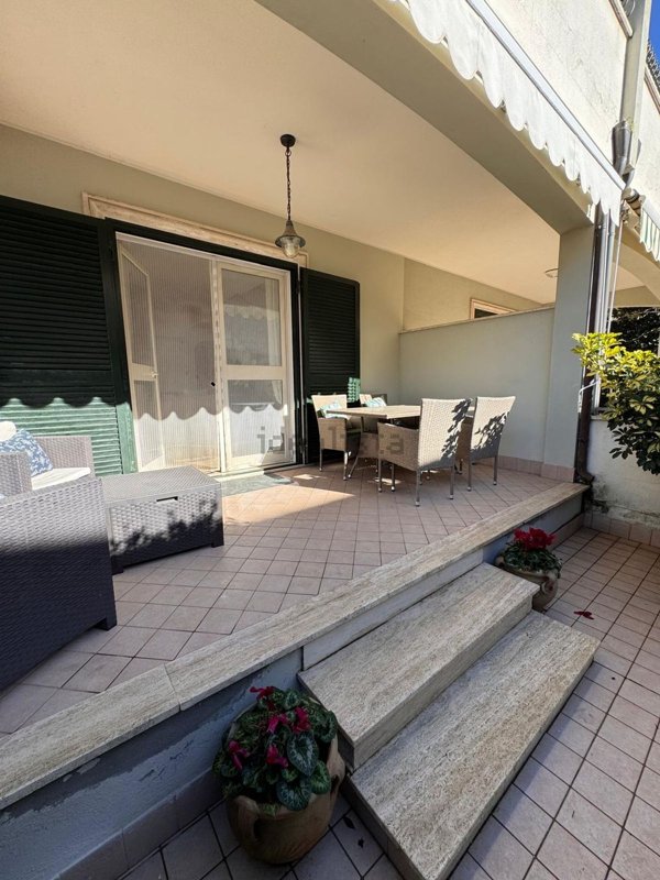 casa indipendente in vendita ad Anzio in zona Anzio Colonia