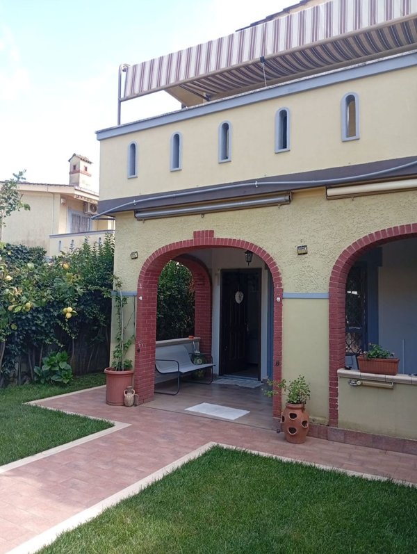 casa indipendente in vendita ad Anzio