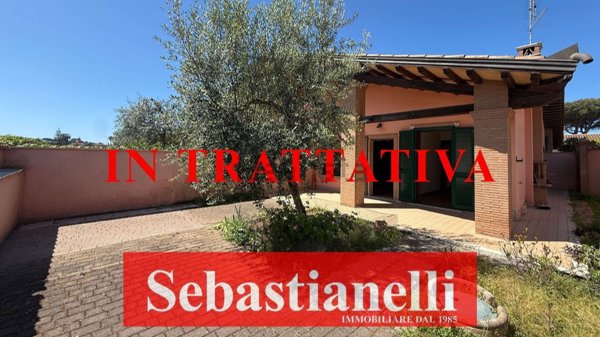 casa indipendente in vendita ad Anzio in zona Stazione