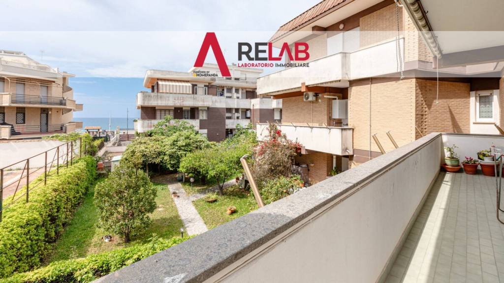 appartamento in vendita ad Anzio in zona Anzio Colonia