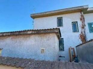 casa indipendente in vendita ad Anzio