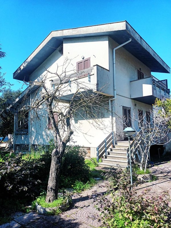 casa indipendente in vendita ad Anzio