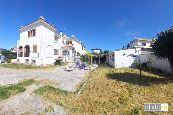 appartamento in vendita ad Anzio in zona Anzio Colonia