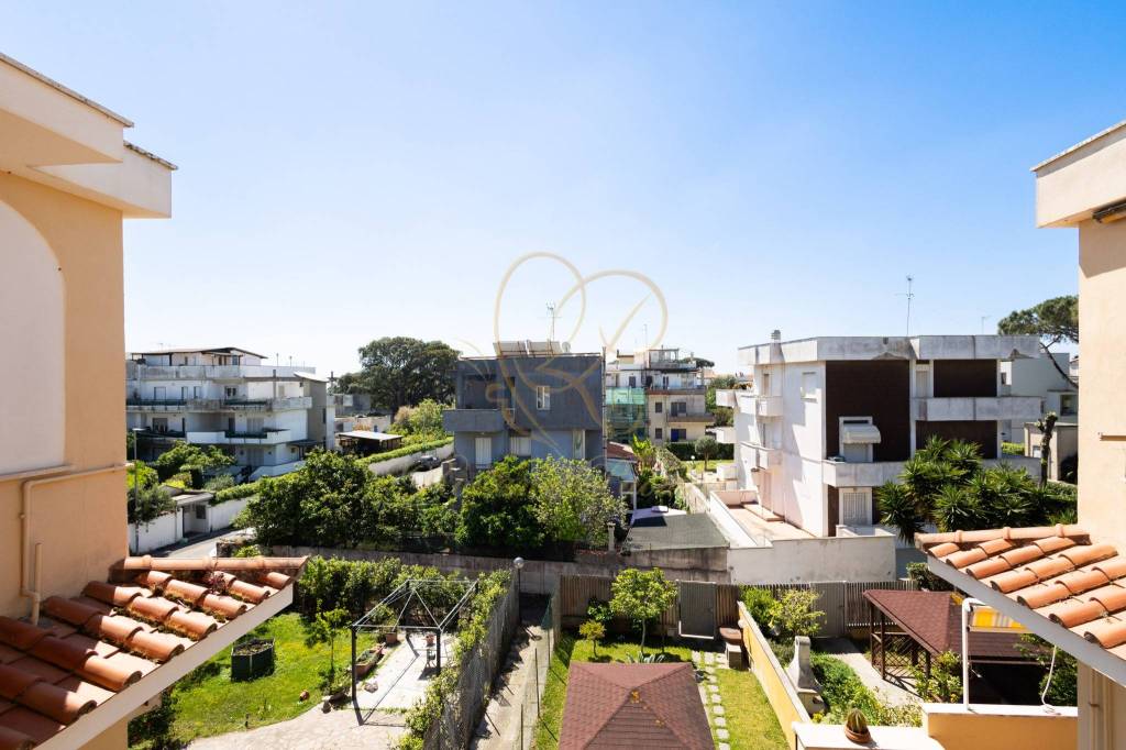 appartamento in vendita ad Anzio in zona Mare