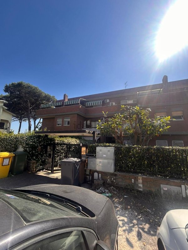 appartamento in vendita ad Anzio in zona Mare