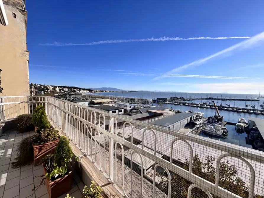 appartamento in vendita ad Anzio in zona Mare