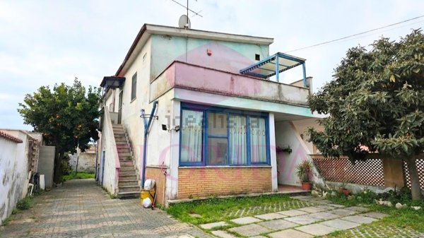 casa indipendente in vendita ad Anzio