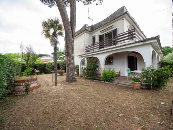 casa indipendente in vendita ad Anzio in zona Mare