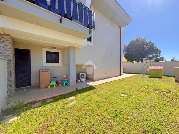 casa indipendente in vendita ad Anzio in zona Villa Claudia
