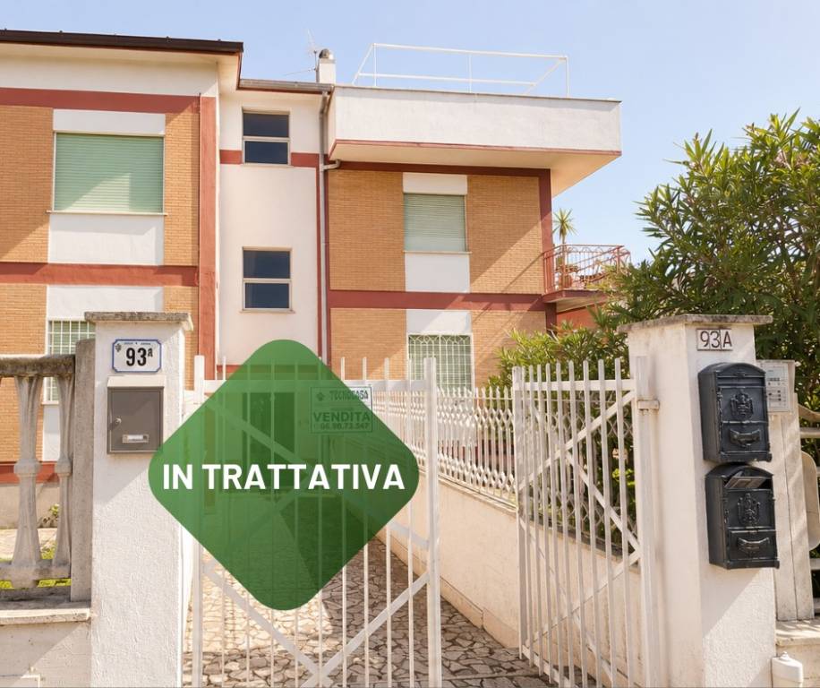 appartamento in vendita ad Anzio in zona Villa Claudia