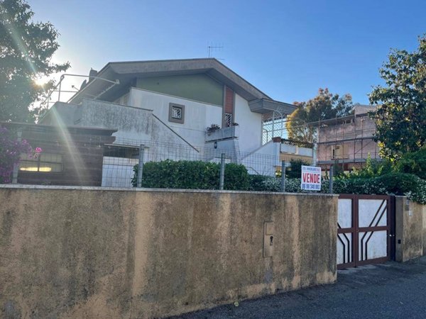 appartamento in vendita ad Anzio in zona Villa Claudia