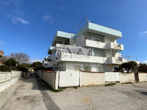 appartamento in vendita ad Anzio in zona Mare