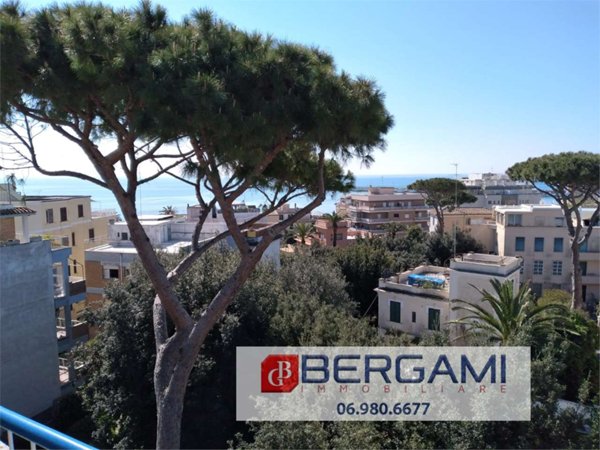 appartamento in vendita ad Anzio in zona Mare