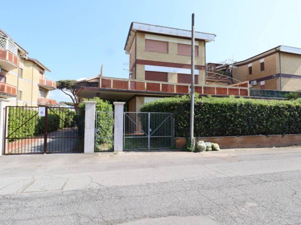 appartamento in vendita ad Anzio in zona Mare