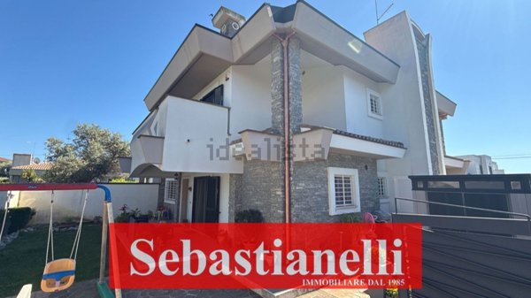esavano in vendita ad Anzio in zona Mare