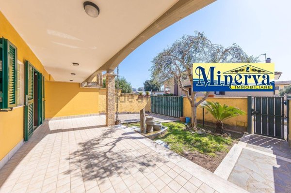 casa indipendente in vendita ad Anzio in zona Villa Claudia