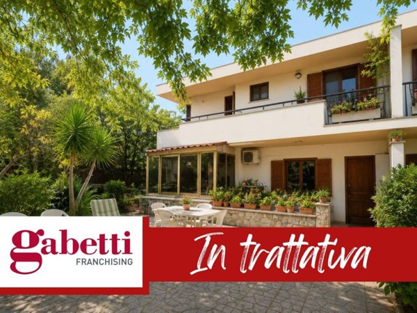 casa indipendente in vendita ad Anzio in zona Mare