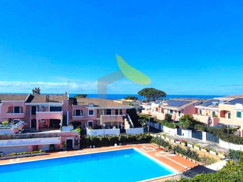 appartamento in vendita ad Anzio in zona Lido delle Sirene