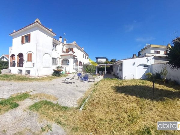 appartamento in vendita ad Anzio in zona Anzio Colonia