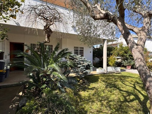 casa indipendente in vendita ad Anzio in zona Mare
