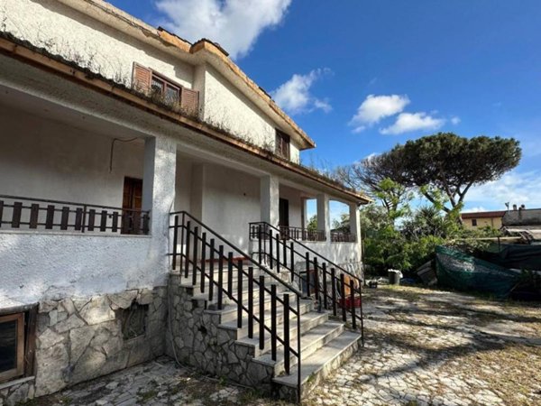 casa indipendente in vendita ad Anzio