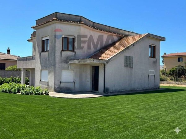 casa indipendente in vendita ad Anzio