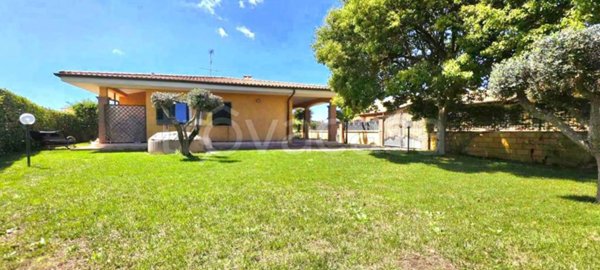 casa indipendente in vendita ad Anzio in zona Villa Claudia