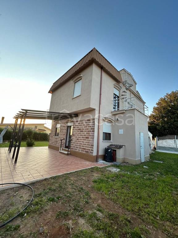 casa indipendente in vendita ad Anzio