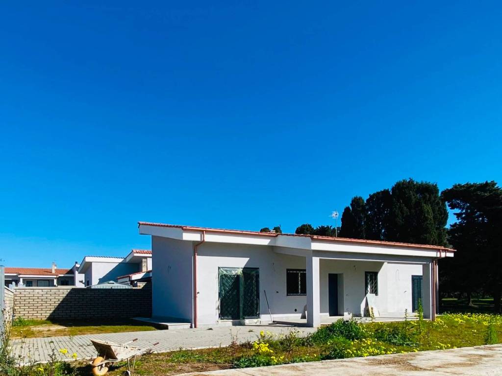 casa indipendente in vendita ad Anzio in zona Mare