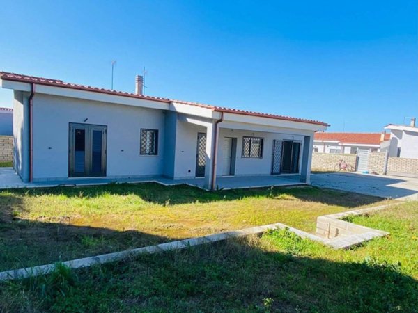 casa indipendente in vendita ad Anzio in zona Mare