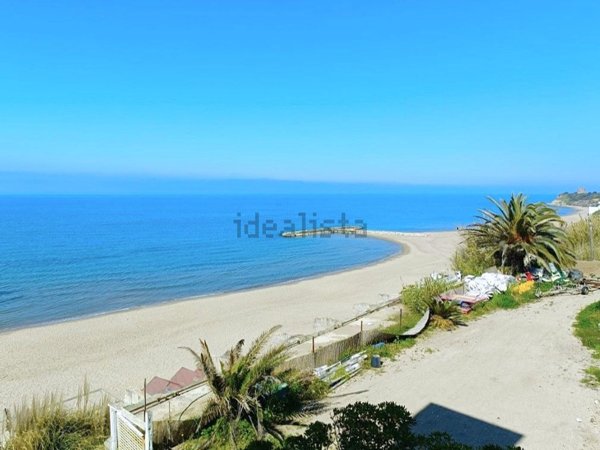 appartamento in vendita ad Anzio in zona Lido delle Sirene