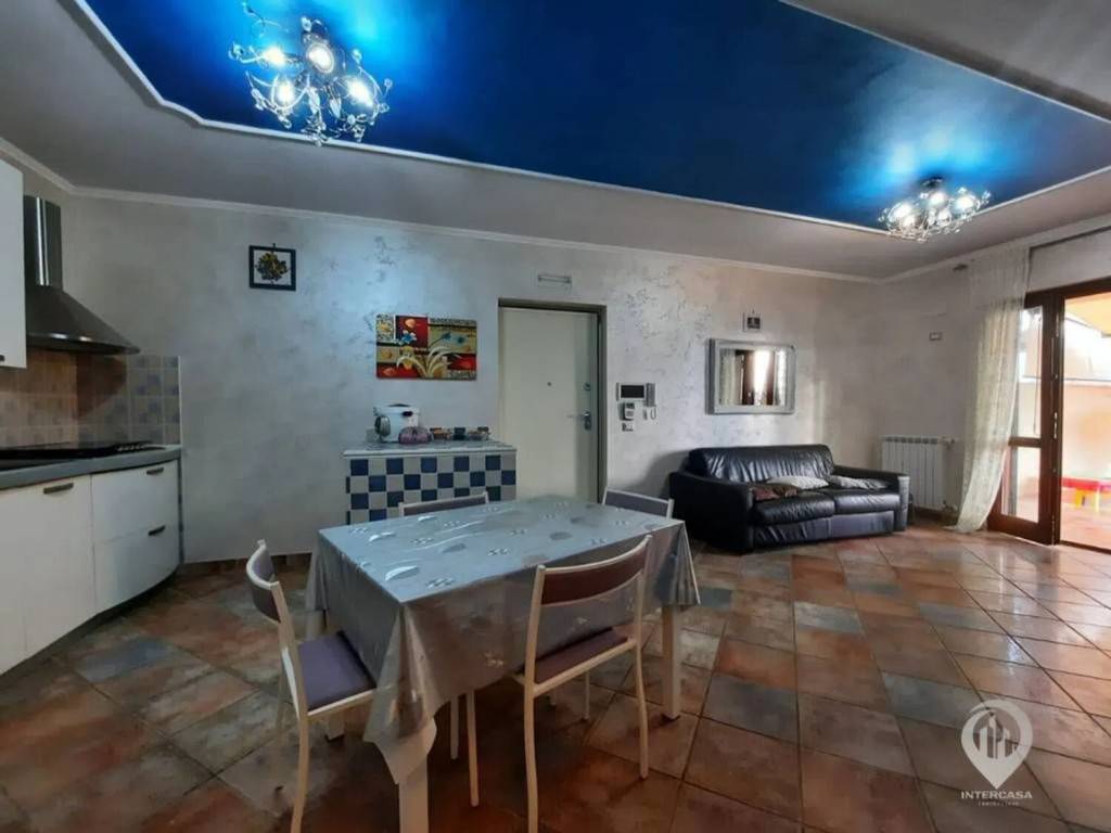 appartamento in vendita ad Anzio in zona Mare