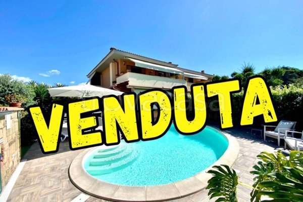 casa indipendente in vendita ad Anzio in zona Mare