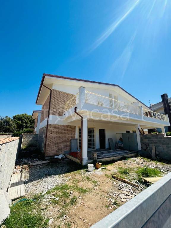 casa indipendente in vendita ad Anzio in zona Mare