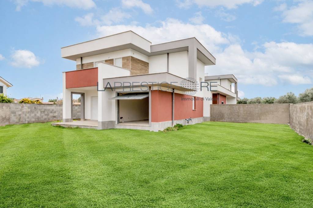 casa indipendente in vendita ad Anzio in zona Villa Claudia