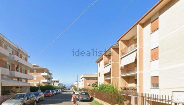 appartamento in vendita ad Anzio in zona Mare