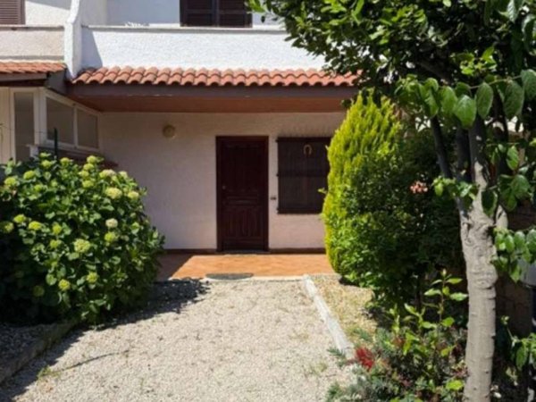 casa indipendente in vendita ad Anzio in zona Lido dei Pini