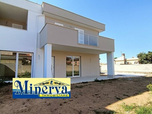 casa indipendente in vendita ad Anzio in zona Stazione