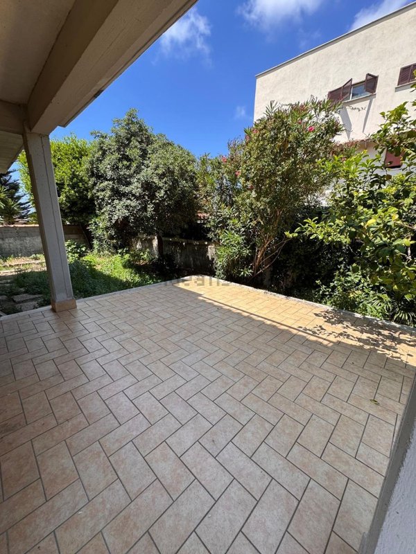 casa indipendente in vendita ad Anzio