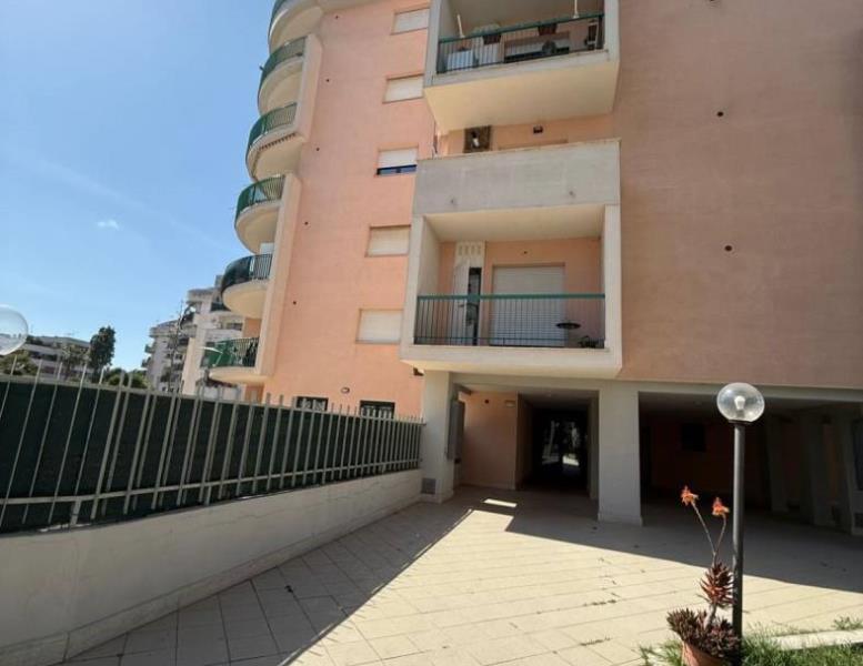 appartamento in vendita ad Anzio in zona Mare