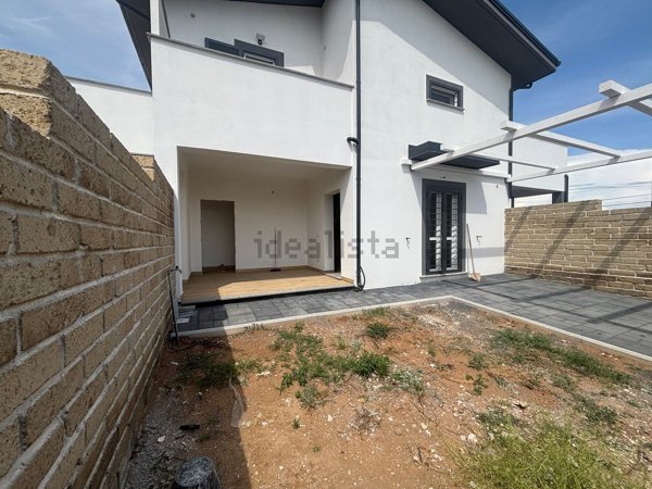casa indipendente in vendita ad Anzio