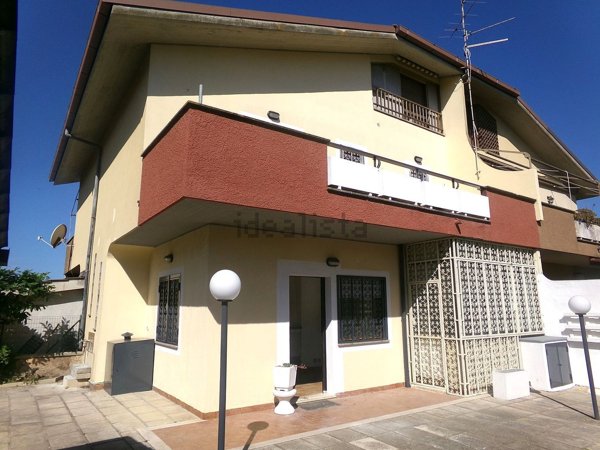 casa indipendente in vendita ad Anzio in zona Villa Claudia